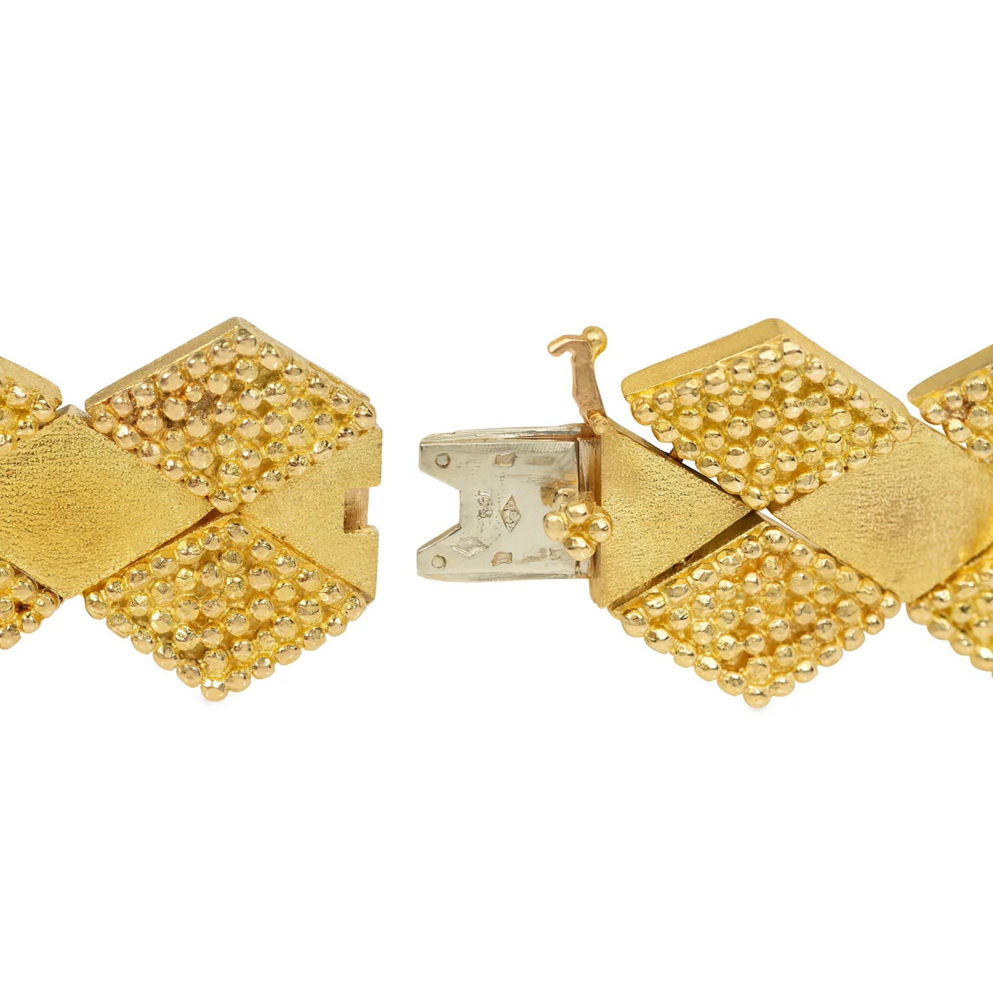 Cartier French 1950s 18KT Yellow Gold Bracelet clasp