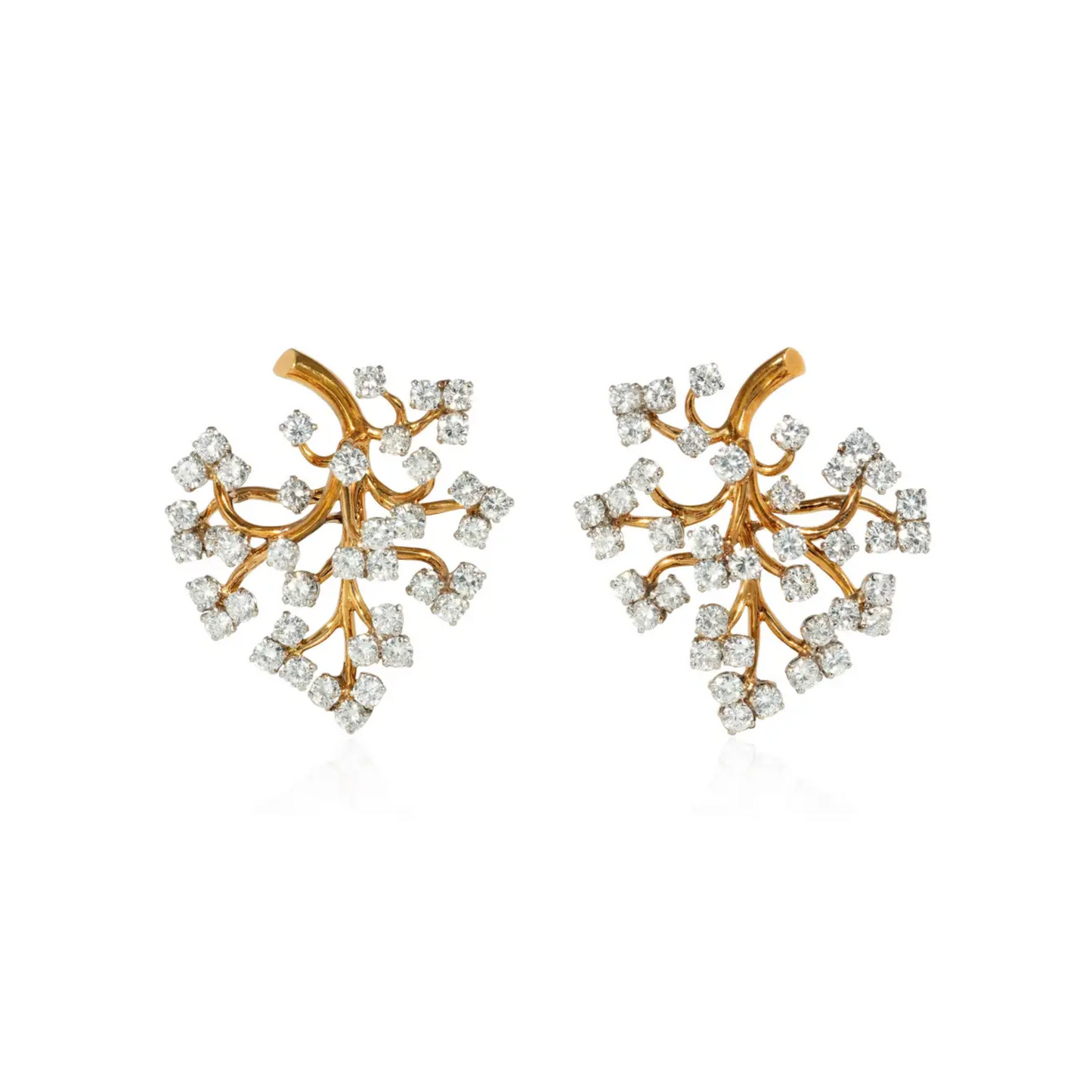 Van Cleef & Arpels France 1950s 18KT Yellow Gold Diamond Earrings front