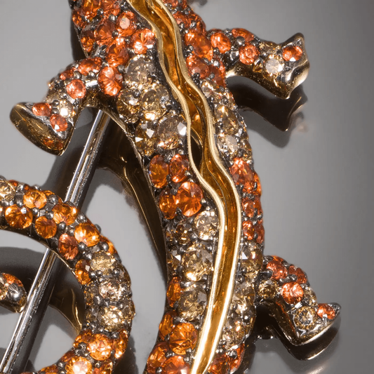 Michele della Valle 1980s 18KT Yellow Gold Diamond & Sapphire Brooch close-up details