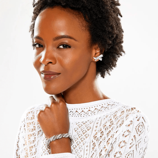 Lawrence Graff Post-1980s 18KT White Gold Diamond Tilda's Bows Earrings on ear