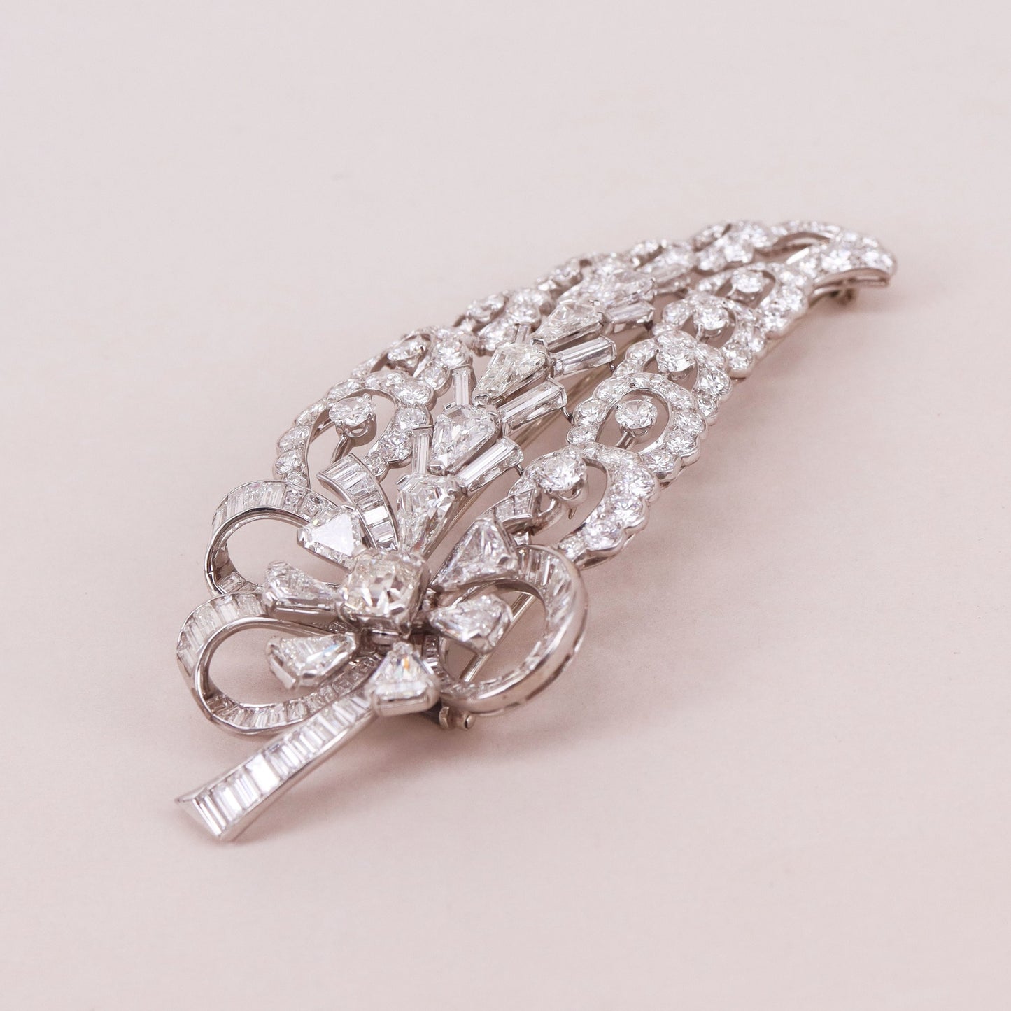 1960s 18KT White Gold Diamond Brooch front