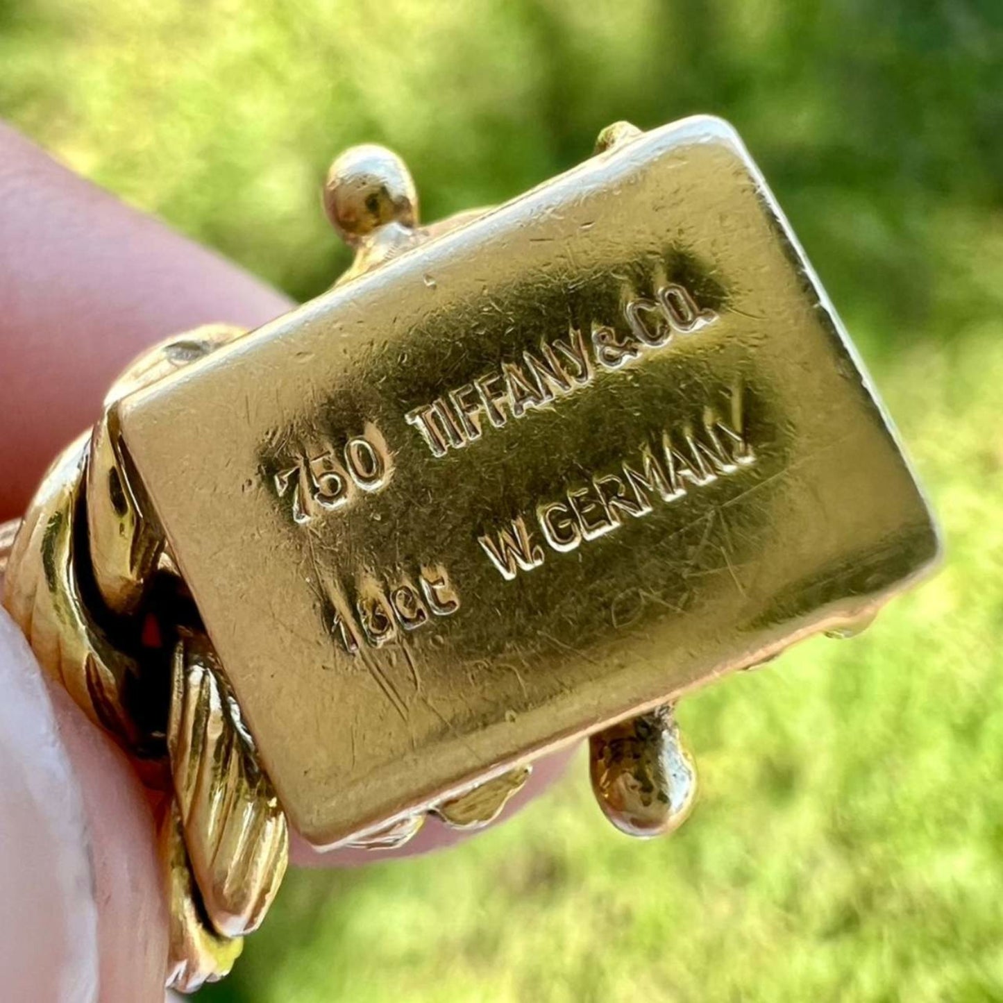 Tiffany & Co. 1980s 18KT Yellow Gold Bracelet signature