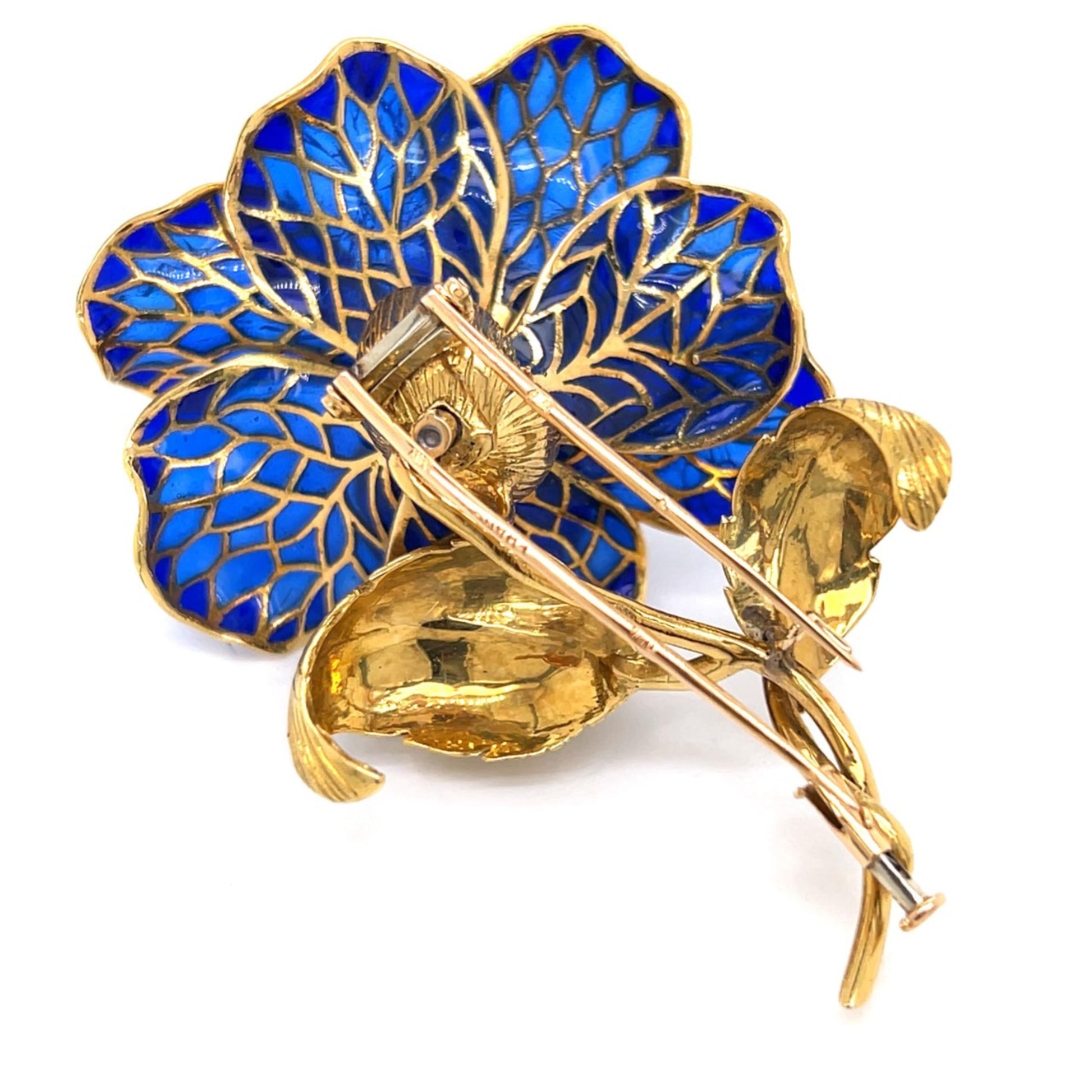 French 1970s 18KT Yellow Gold Diamond & Enamel Flower Brooch back