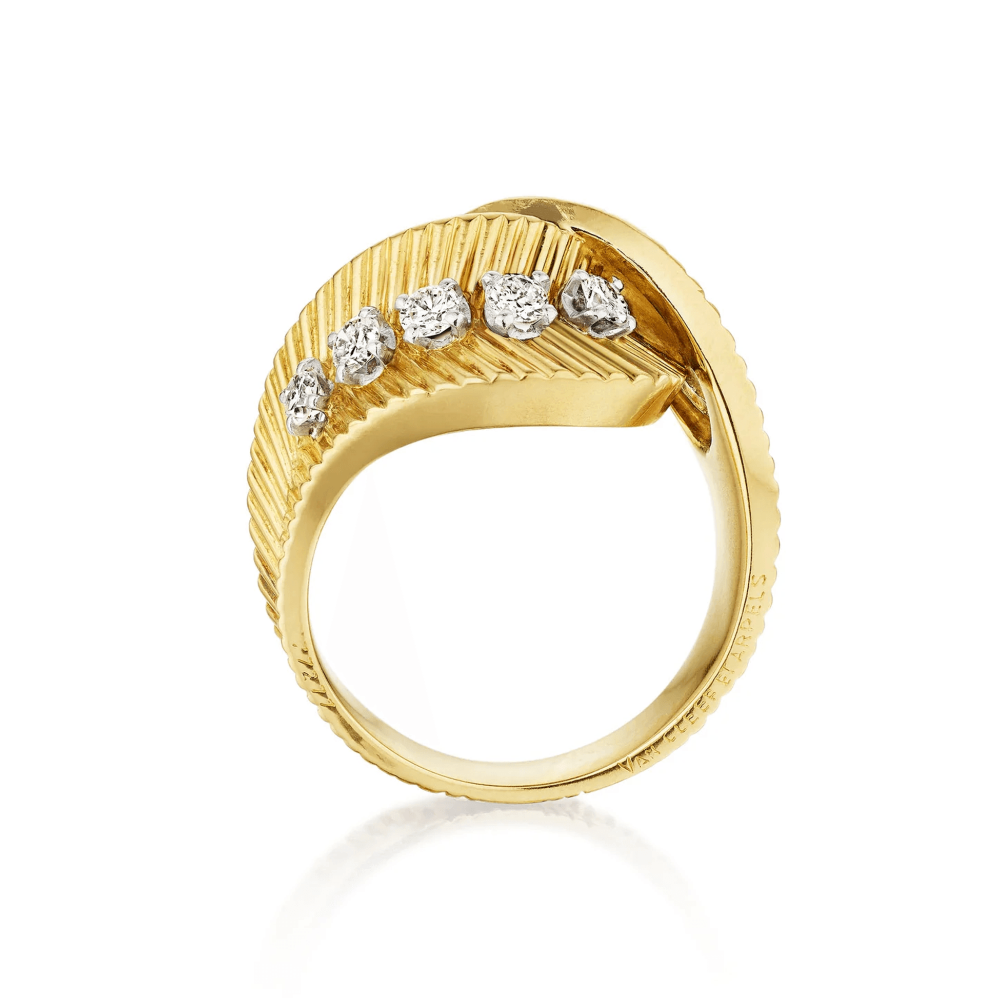 Van Cleef & Arpels Paris 1960s 18KT Yellow Gold Diamond Ring profile