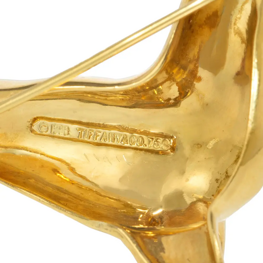 Tiffany & Co. 1980s 18KT Yellow Gold Diamond Seal Brooch signature
