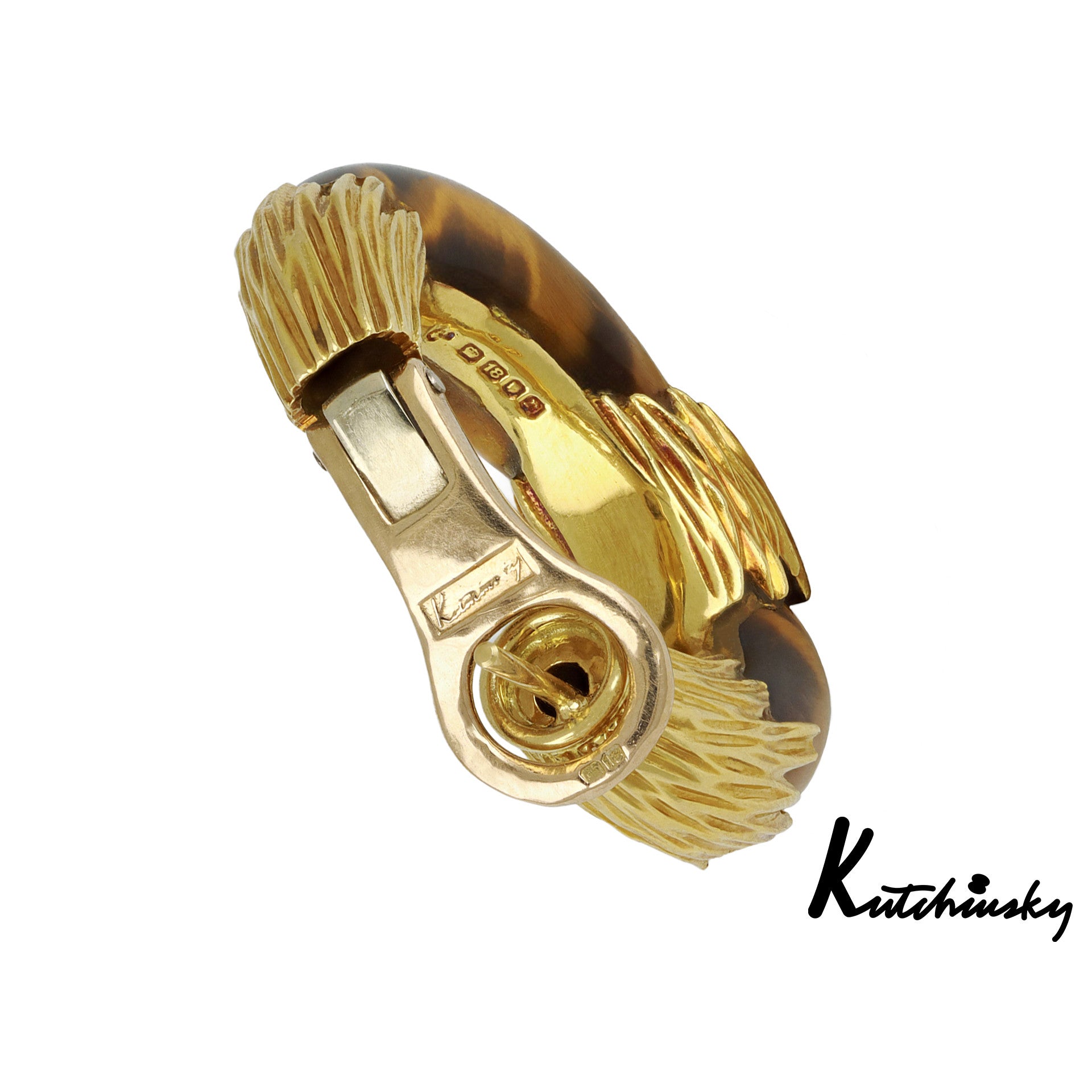 Kutchinsky English 1970s 18KT Yellow Gold Tiger's Eye Earrings signature