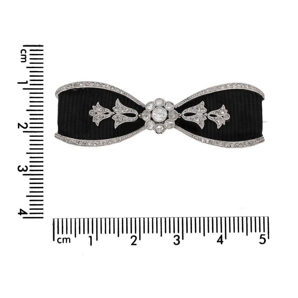 Cartier Edwardian Platinum Diamond & Ribbon Bow Brooch front