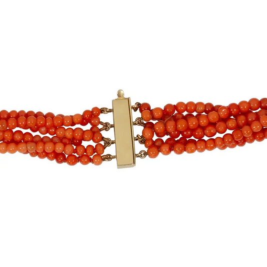 Van Cleef & Arpels 1950s 14KT Yellow Gold Coral Necklace clasp