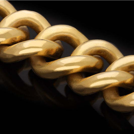 John Brogden English Victorian 18KT Yellow Gold Bracelet close up