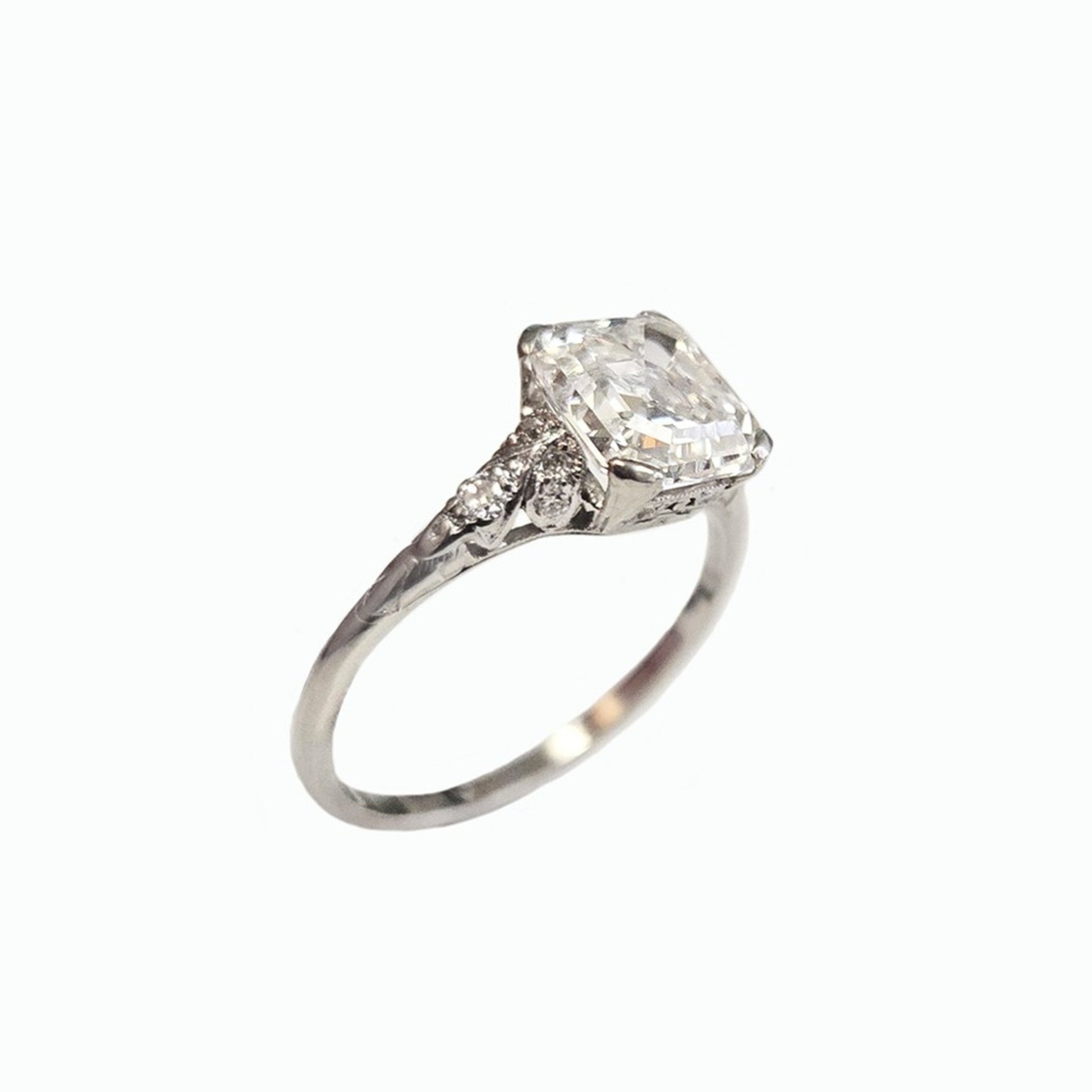 Tiffany & Co. Art Deco Platinum Diamond side