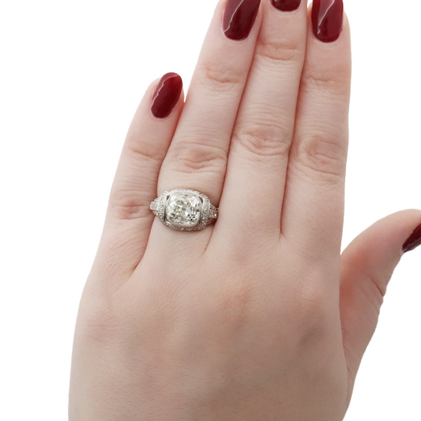 Erwin Reu Co. American 1950s Platinum Diamond Ring on finger