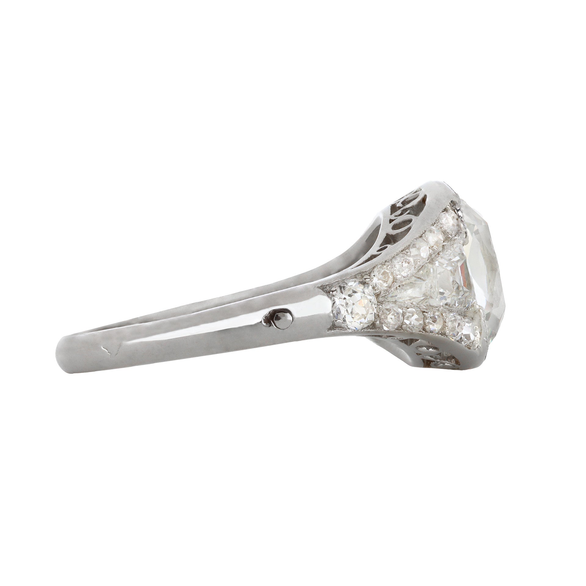 French Art Deco Platinum Diamond Ring side