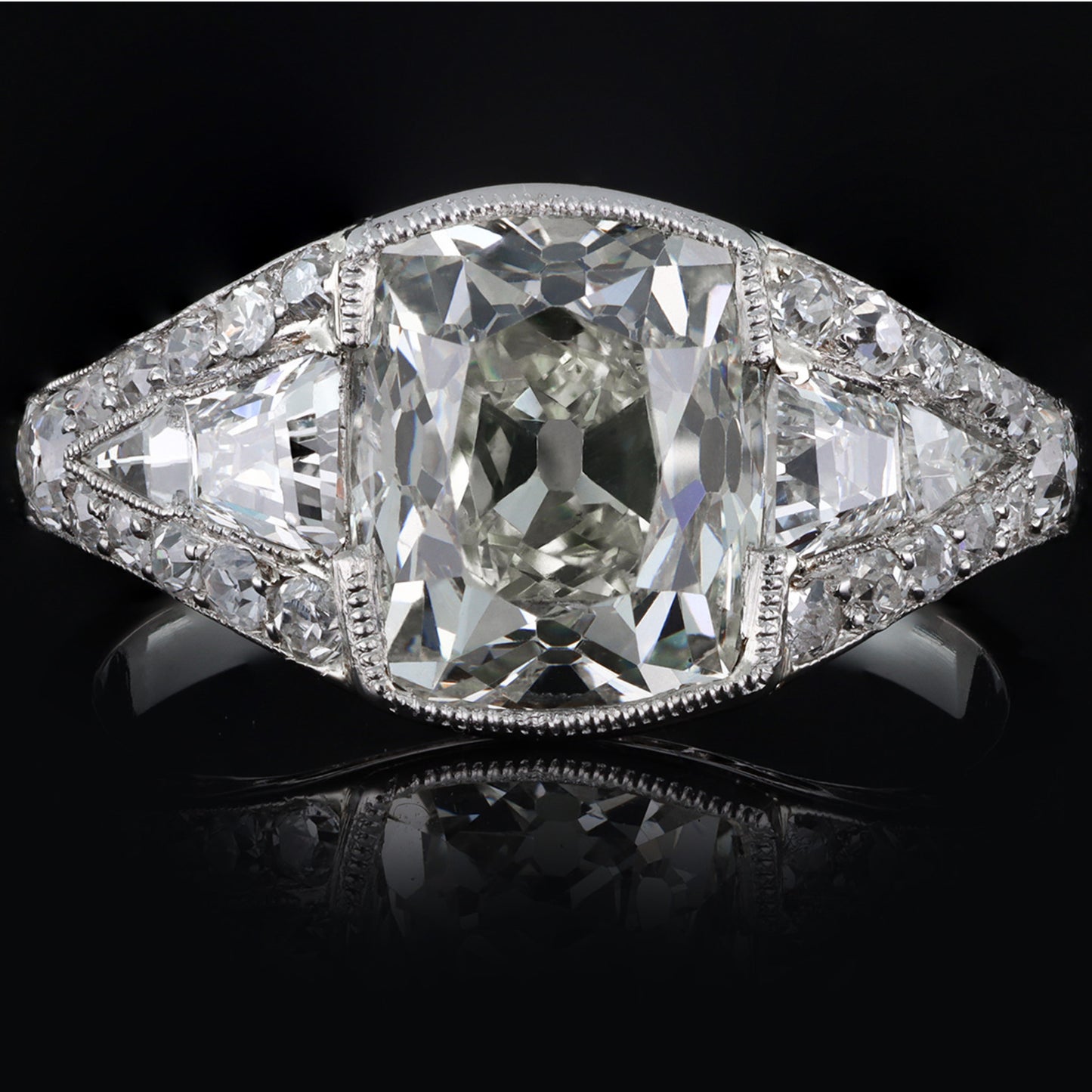 French Art Deco Platinum Diamond Ring front