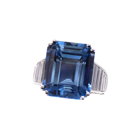 Post-1980s 18KT White Gold Aquamarine & Diamond Ring front