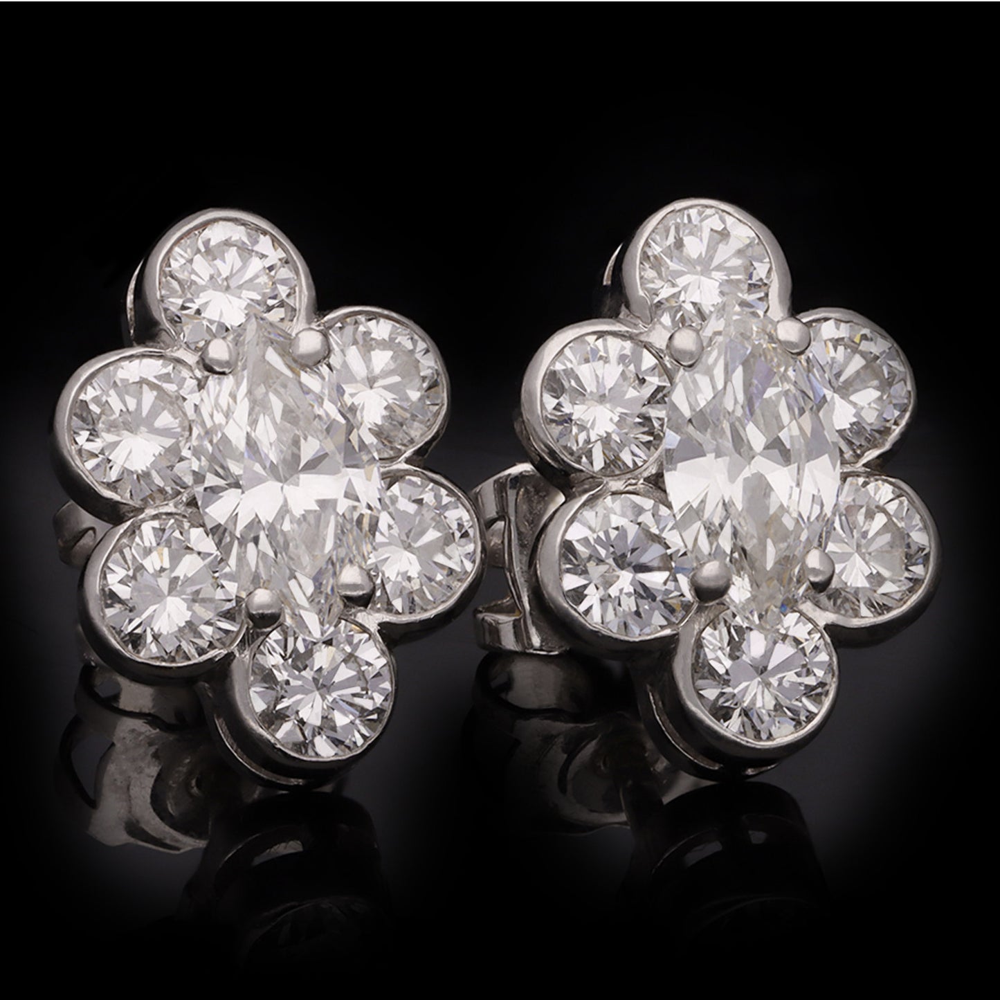 1970s 18KT White Gold Diamond Earrings front