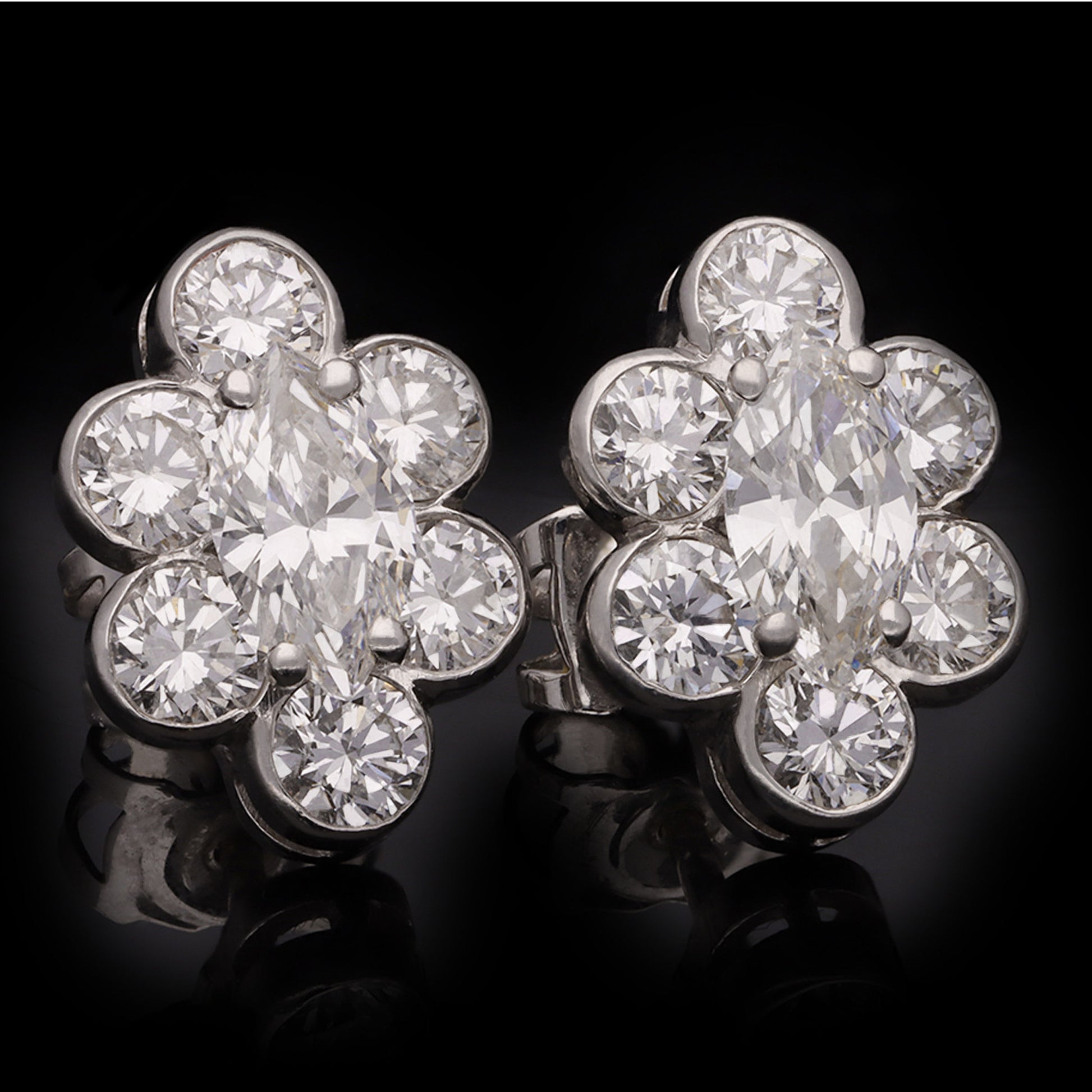 1970s 18KT White Gold Diamond Earrings front