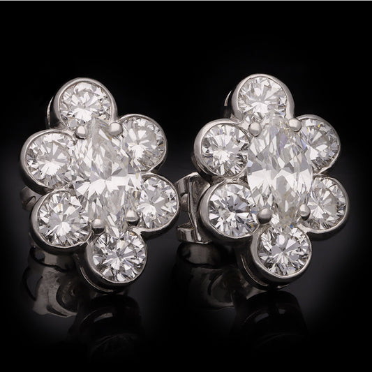 1970s 18KT White Gold Diamond Earrings front