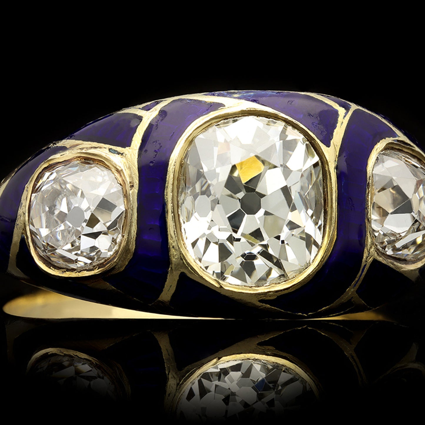 Victorian 18KT Yellow Gold Diamond & Enamel Ring front