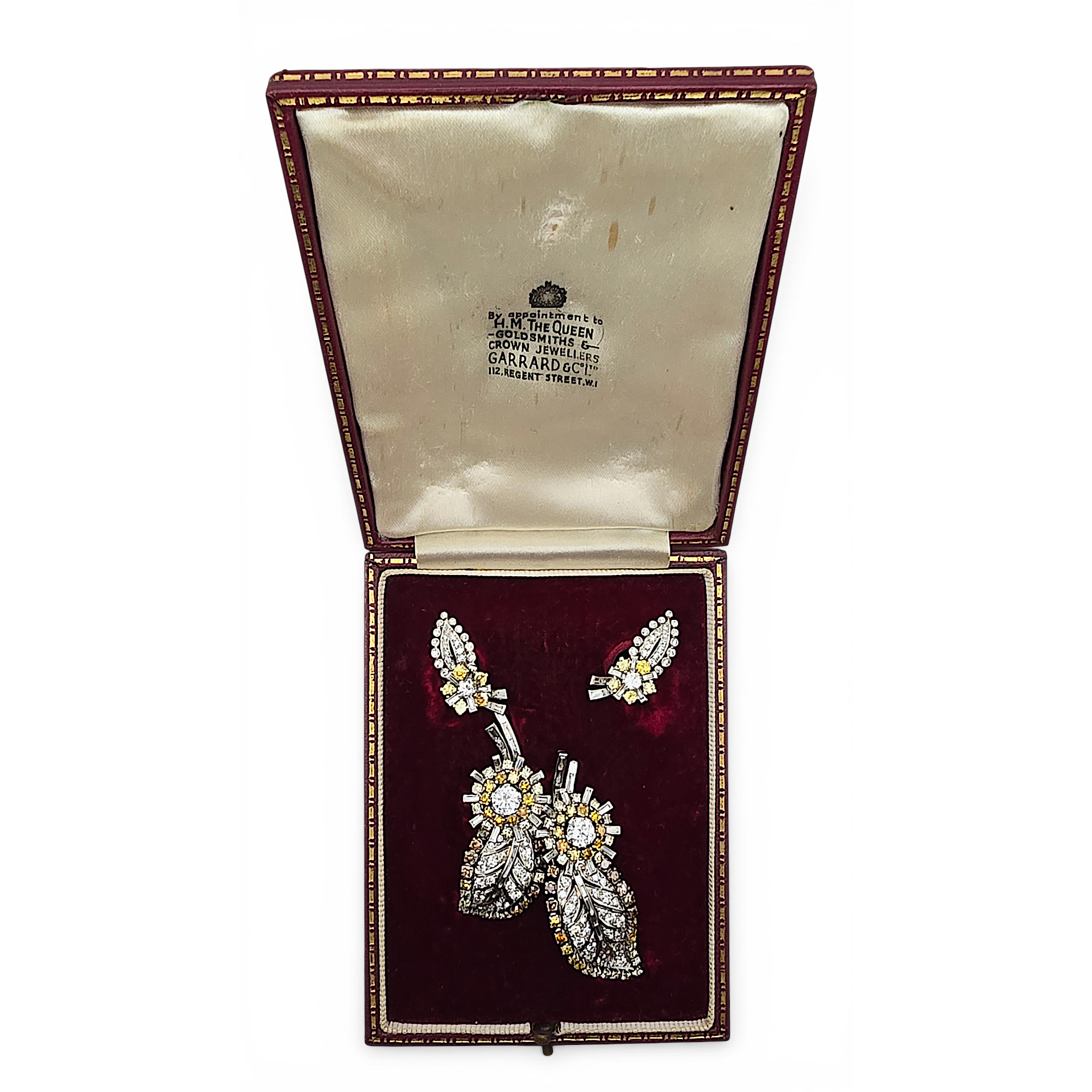 Garrard 1960s Platinum Diamond Set in box