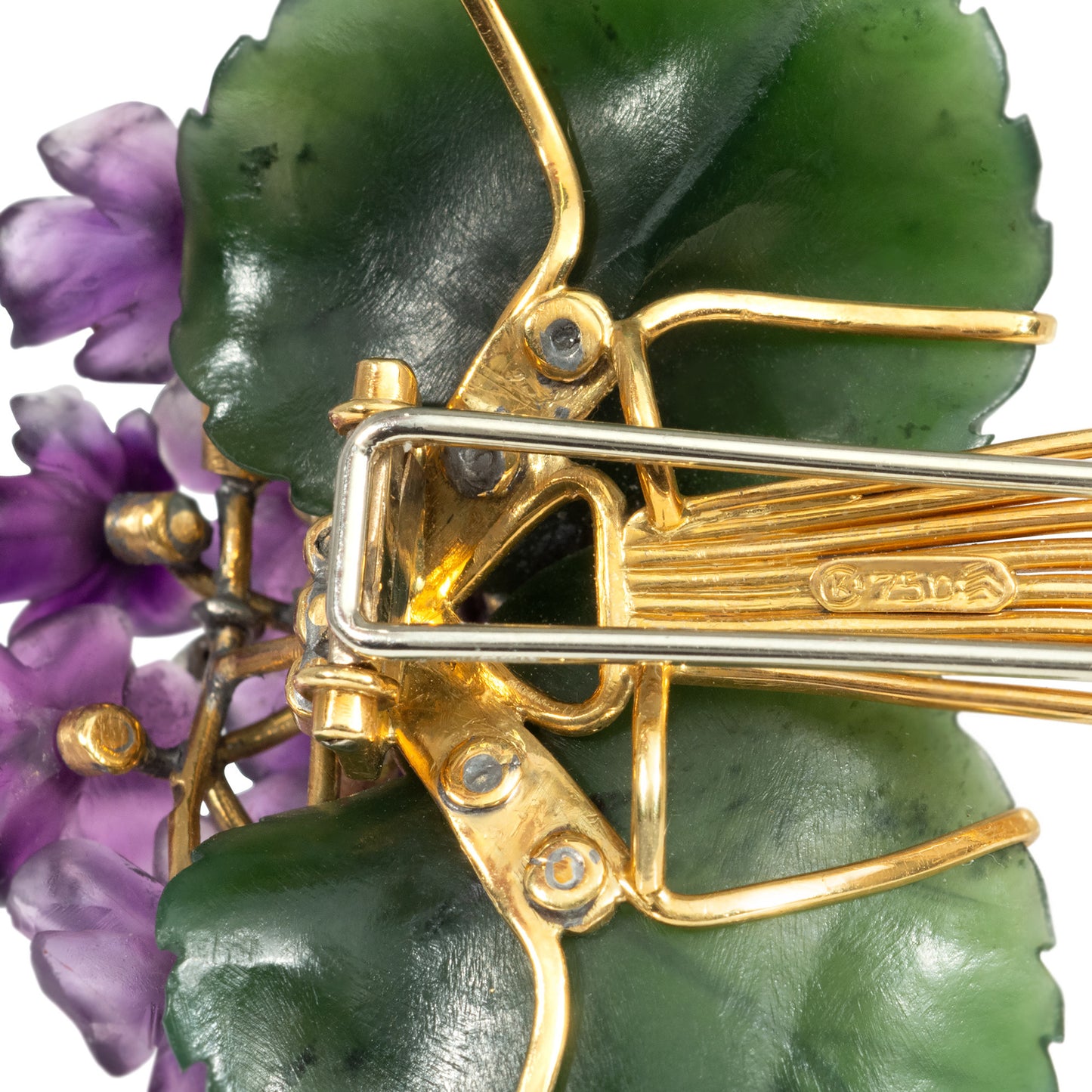 Austrian Retro 18KT Yellow Gold Amethyst & Jade Nephrite Voilet Posy Brooch back