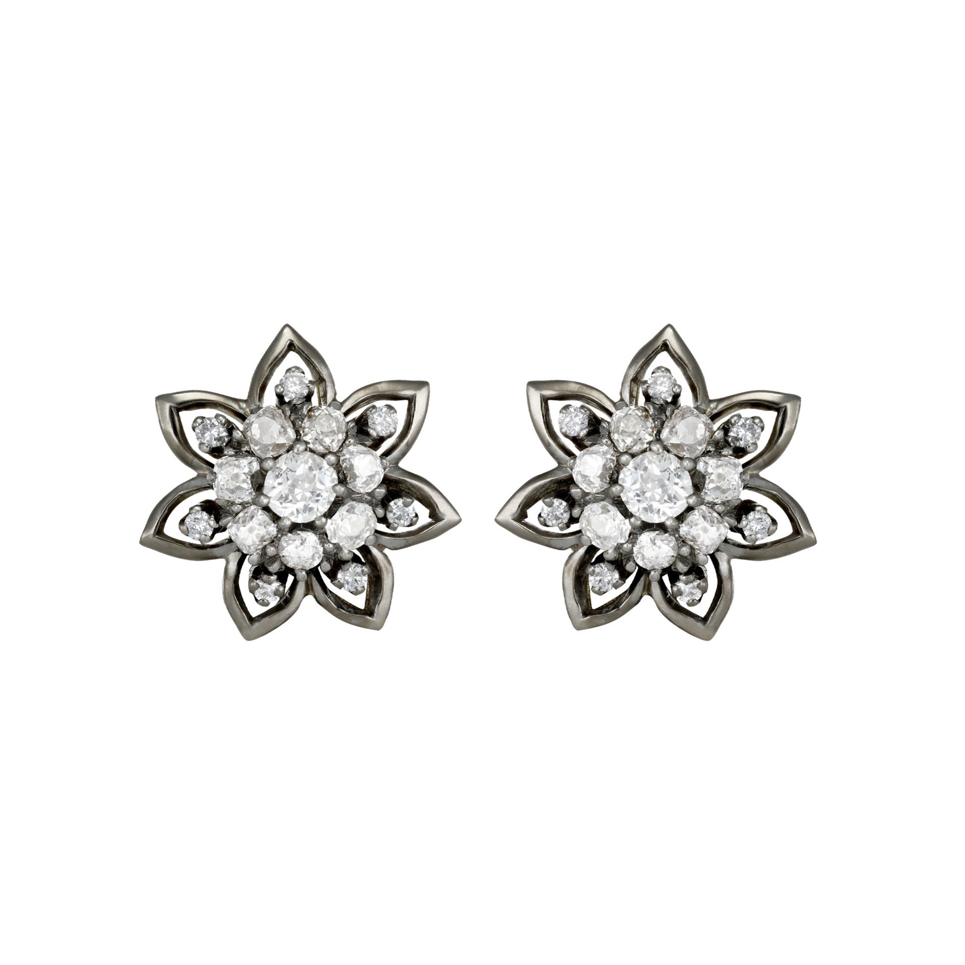 1940s Platinum & 18KT Yellow Gold Diamond Earrings front