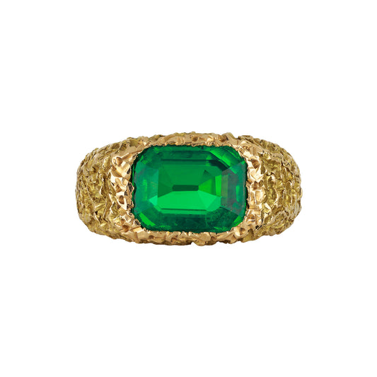 Chaumet 1960s 18KT Yellow Gold Emerald Ring front