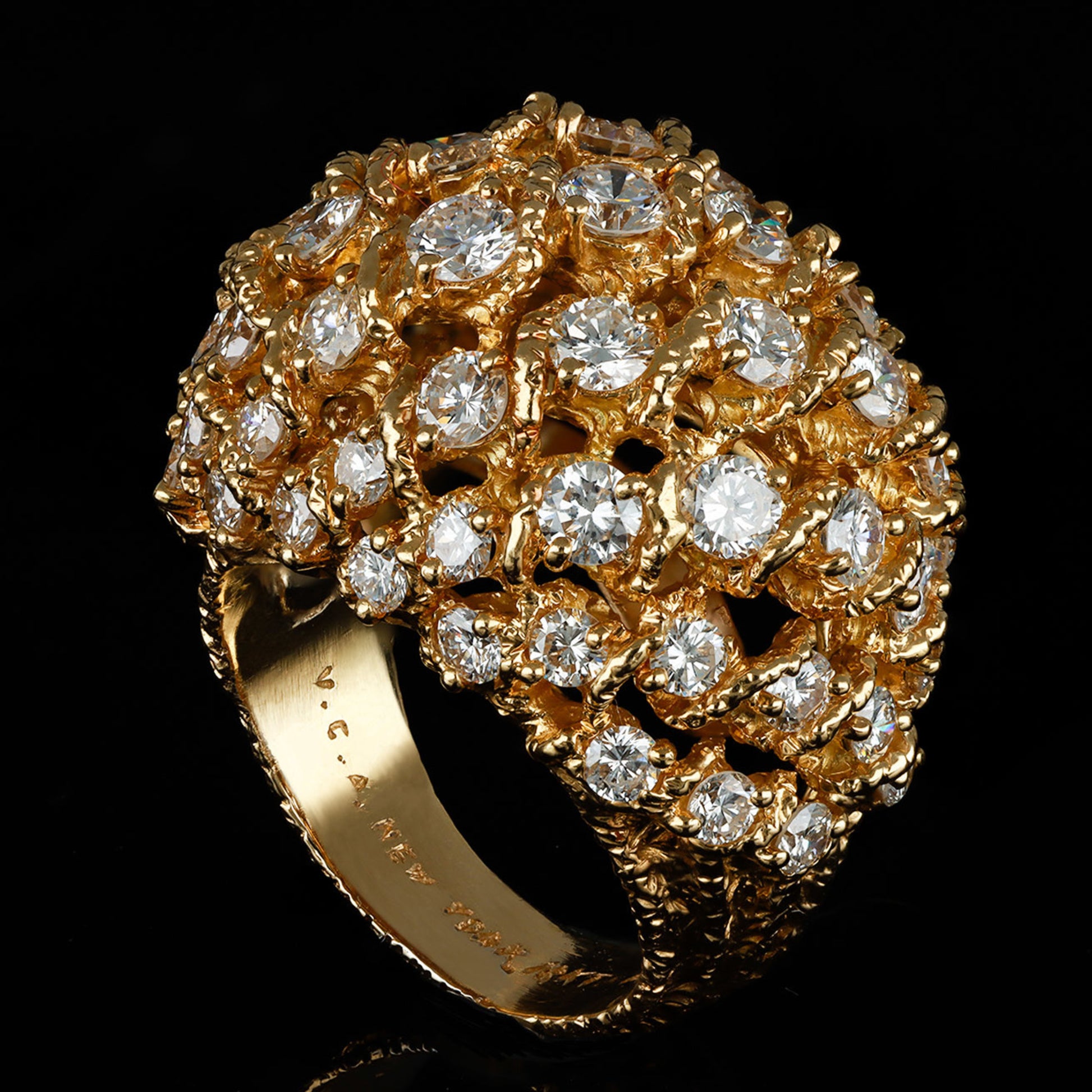 Van Cleef & Arpels 1970s 18KT Yellow Gold Diamond Ring front