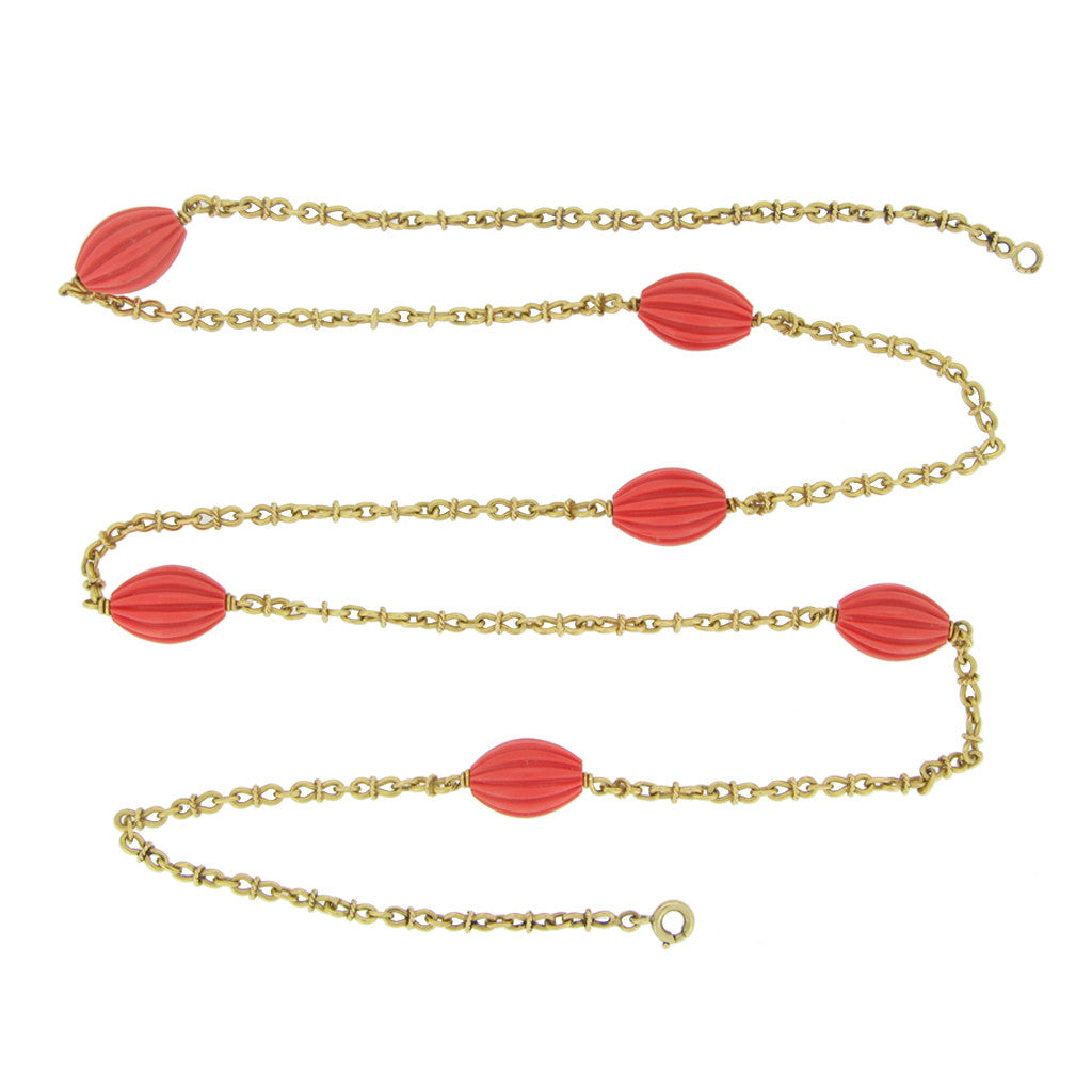 French 1970s 18KT Yellow Gold Coral Necklace front