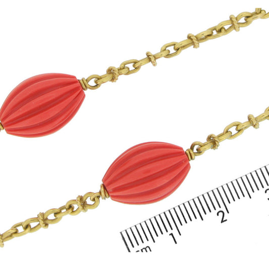 French 1970s 18KT Yellow Gold Coral Necklace front