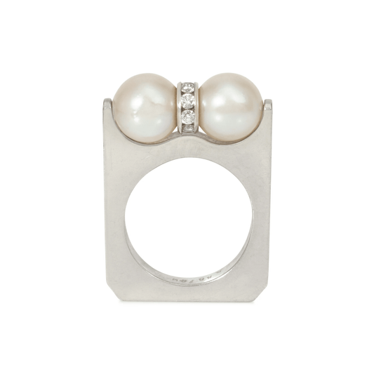 Cartier 1960s Platinum Cultured Pearl & Diamond Ring profile