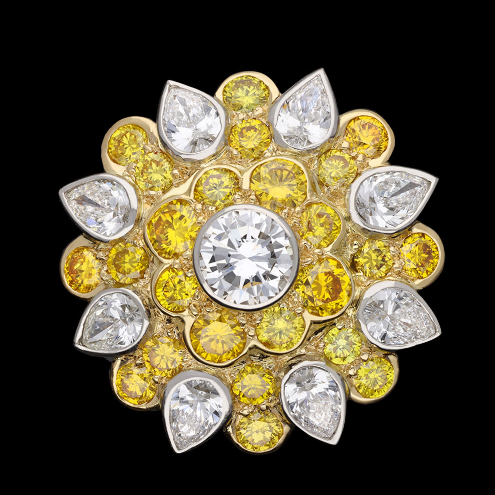 Kutchinsky London 1970s 18KT Yellow Gold Diamond Earrings front