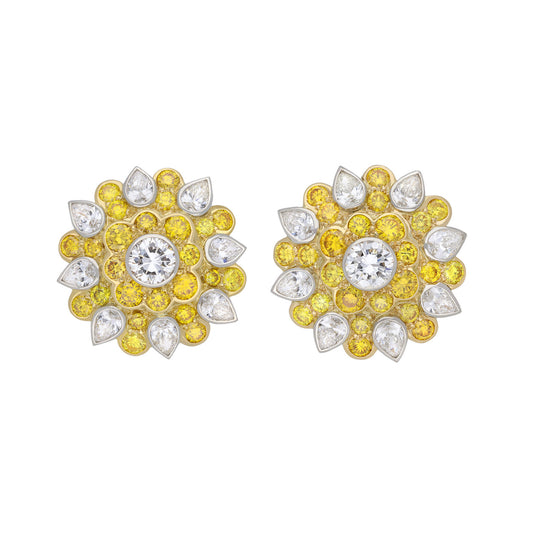 Kutchinsky London 1970s 18KT Yellow Gold Diamond Earrings front