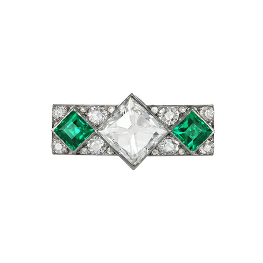 French Art Deco Platinum Diamond & Emerald Ring front