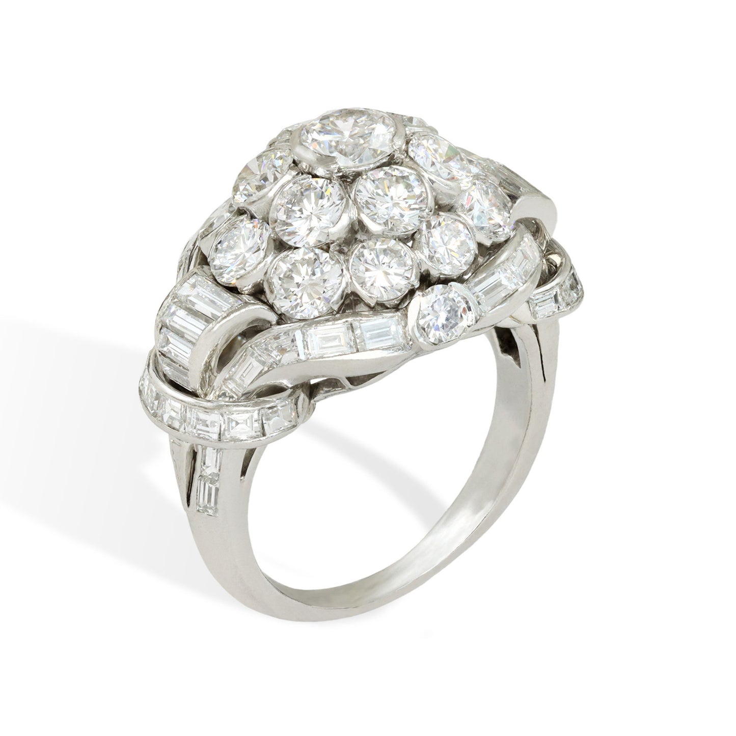 Van Cleef & Arpels 1950s Platinum Diamond Ring profile