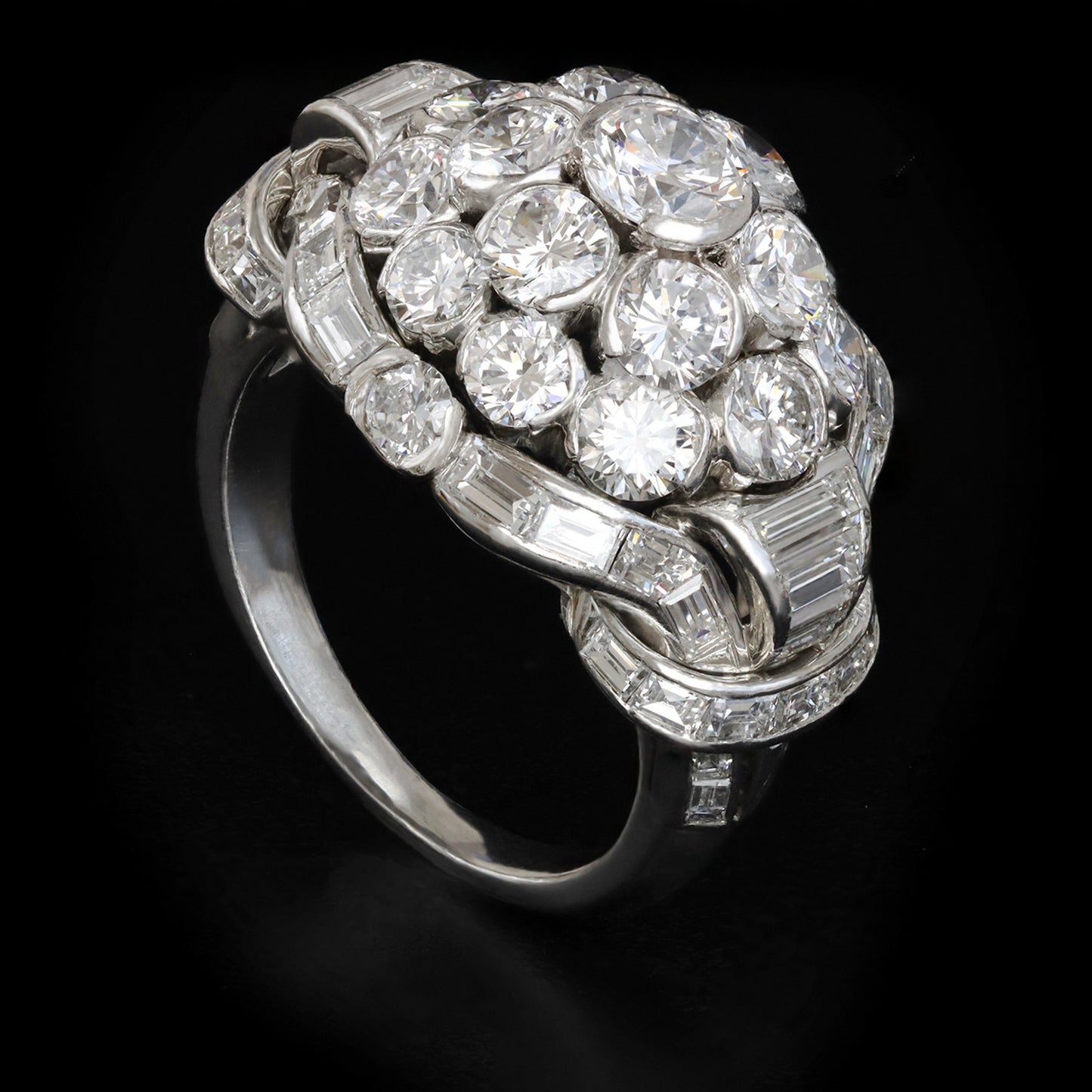 Van Cleef & Arpels 1950s Platinum Diamond Ring front