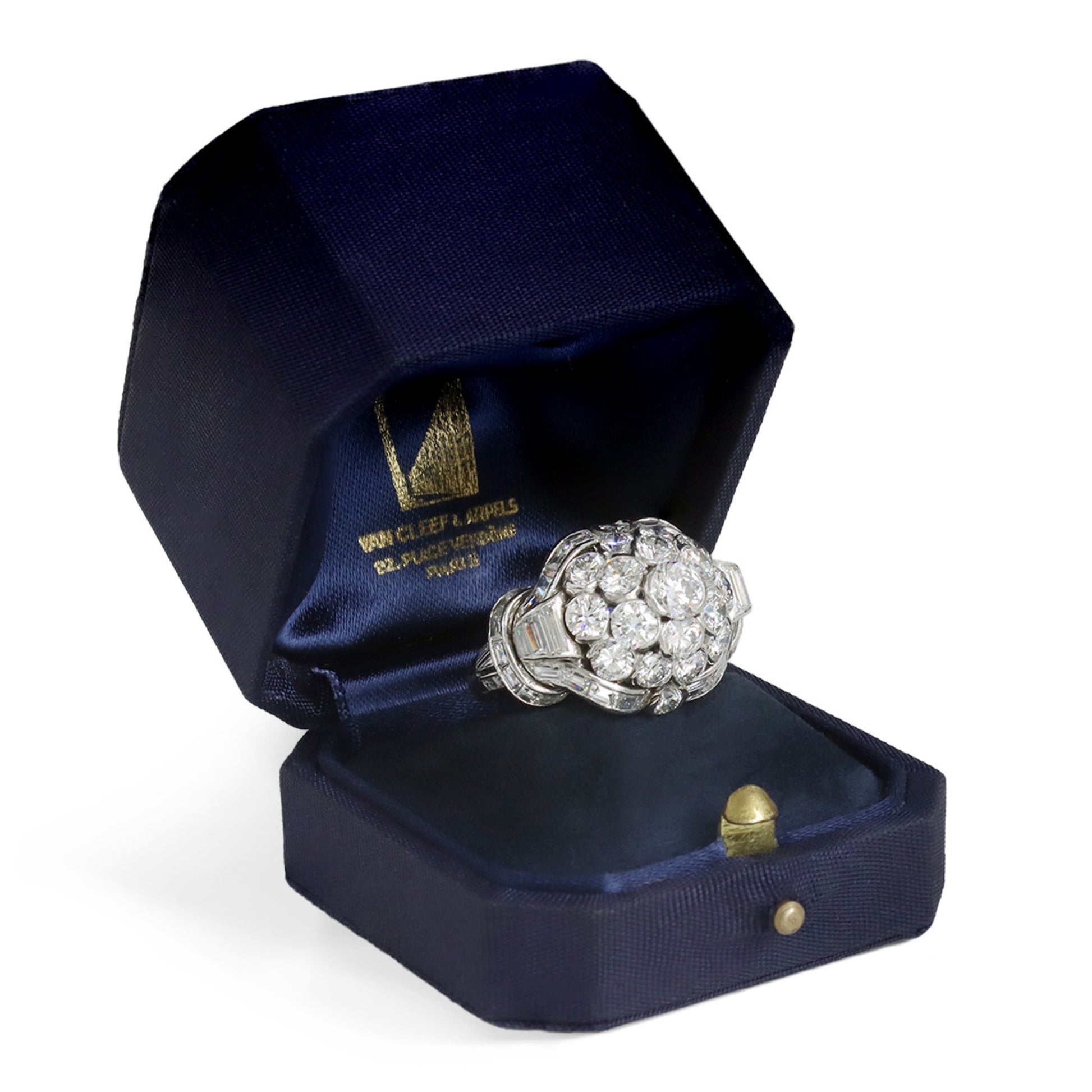 Van Cleef & Arpels 1950s Platinum Diamond Ring in box