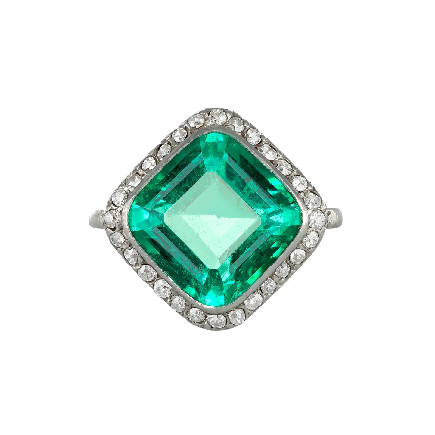 Edwardian Platinum Emerald & Diamond Ring front
