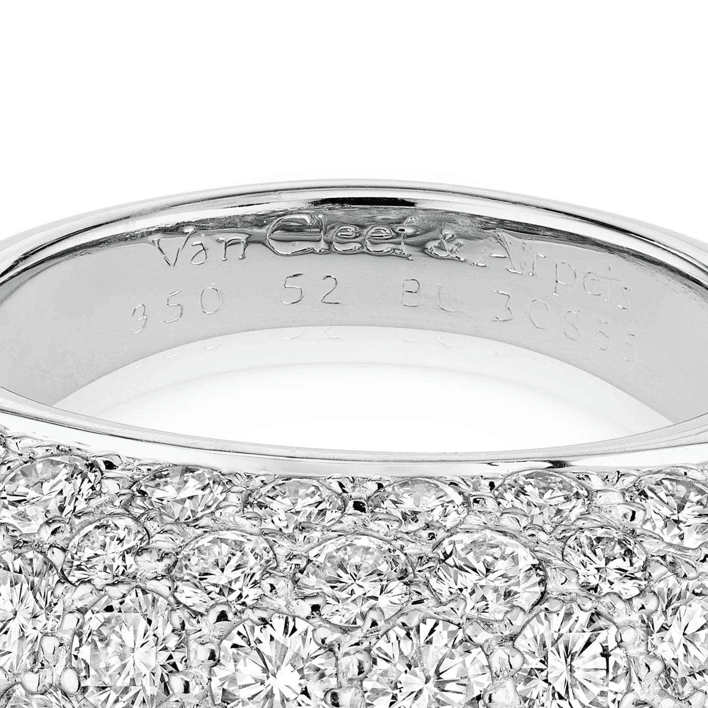 Van Cleef & Arpels Paris 1980s Platinum Diamond Ring signature
