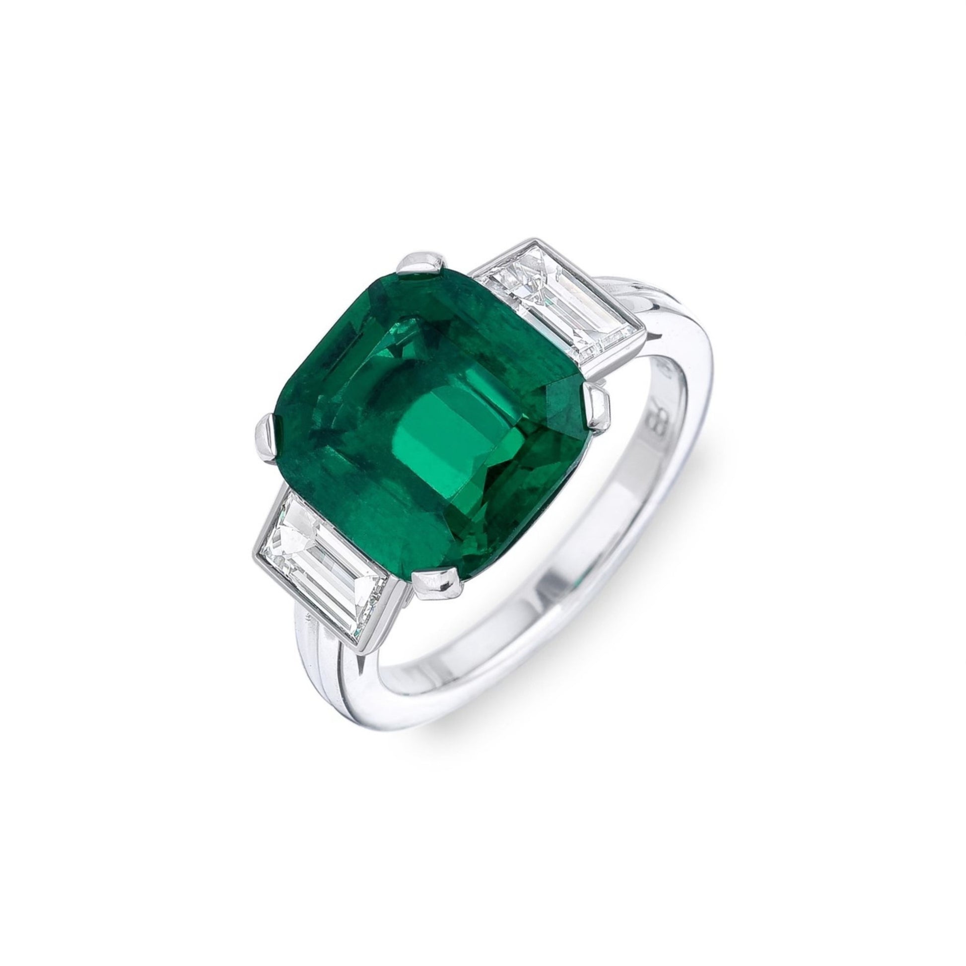 Post-1980s Platinum Colombian Emerald & Diamond Ring front