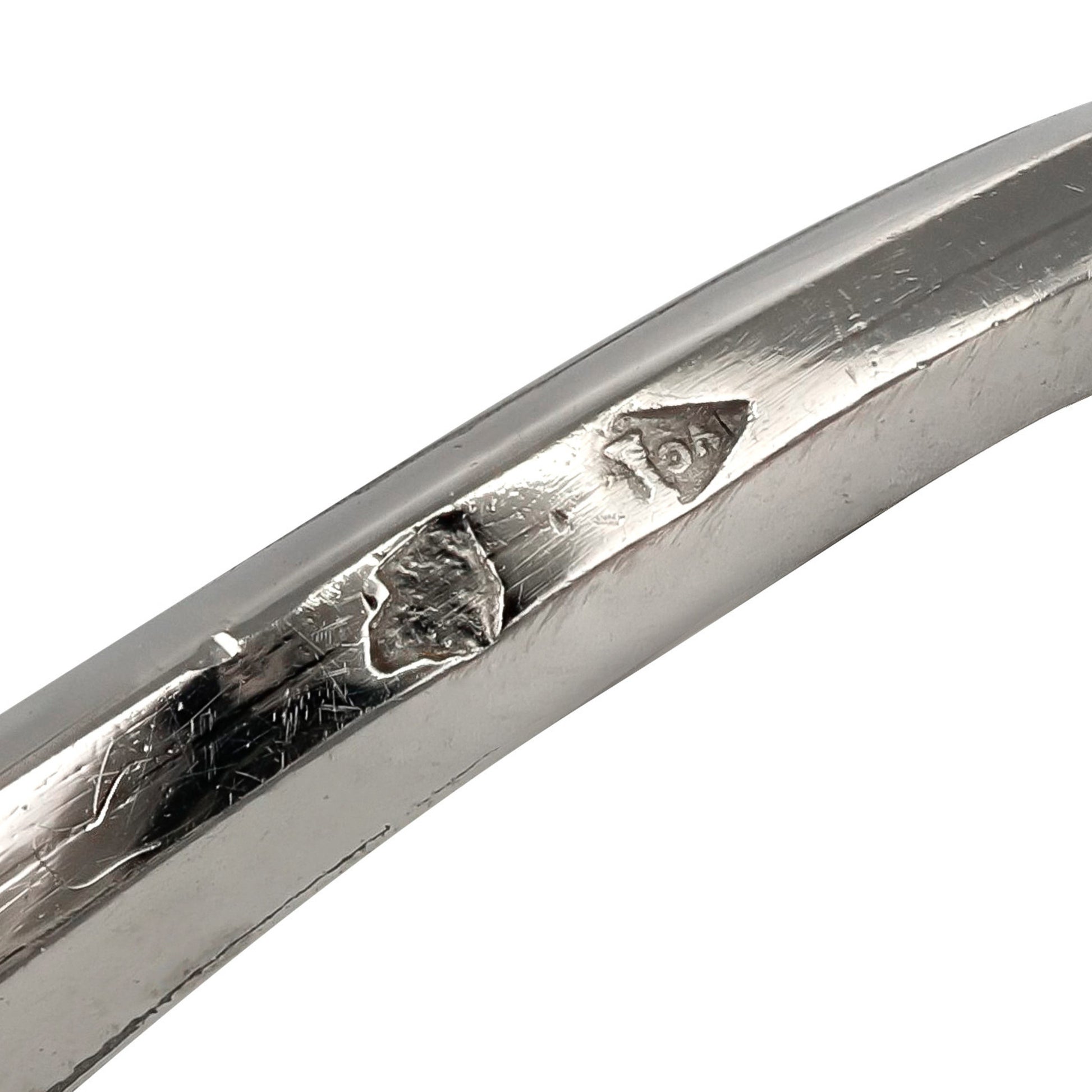 Van Cleef & Arpels French 1950s Platinum Sapphire Ring stamp