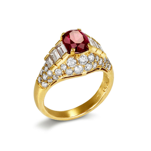 Bulgari Italian 1980s 18KT Yellow Gold Ruby & Diamond Ring profile