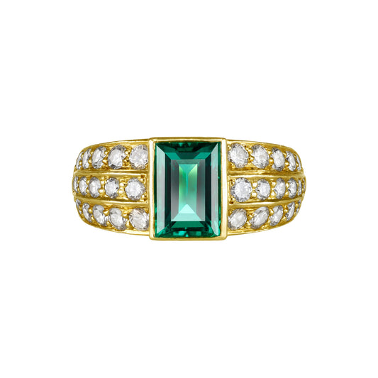1970s 18KT Yellow Gold Emerald & Diamond Ring front