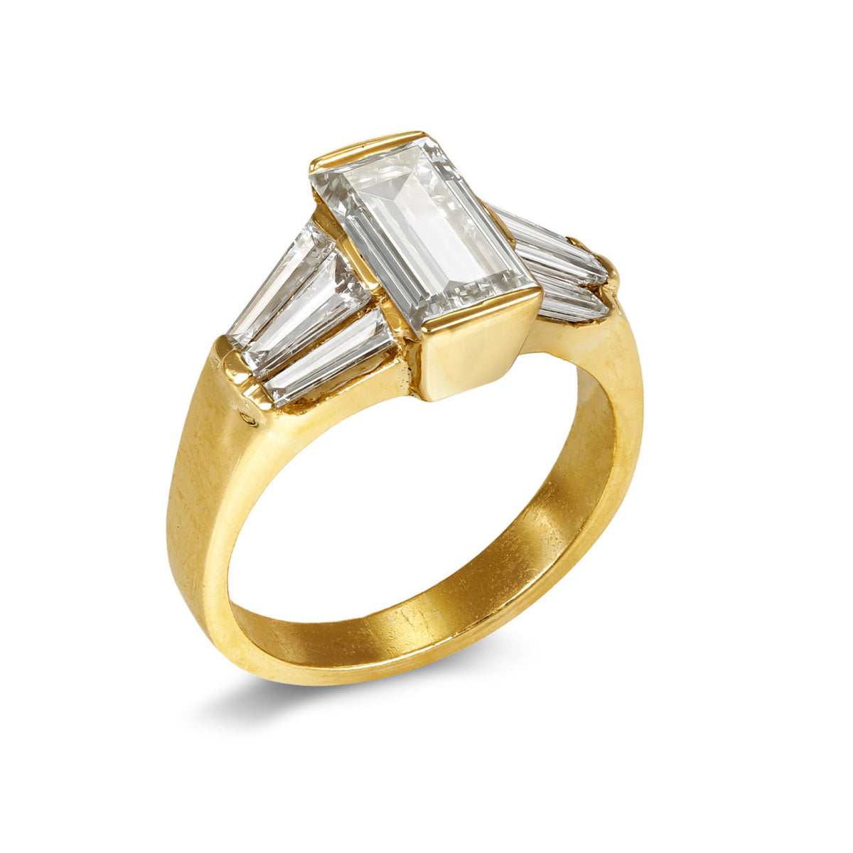 1970s 18KT Yellow Gold Diamond Ring profile