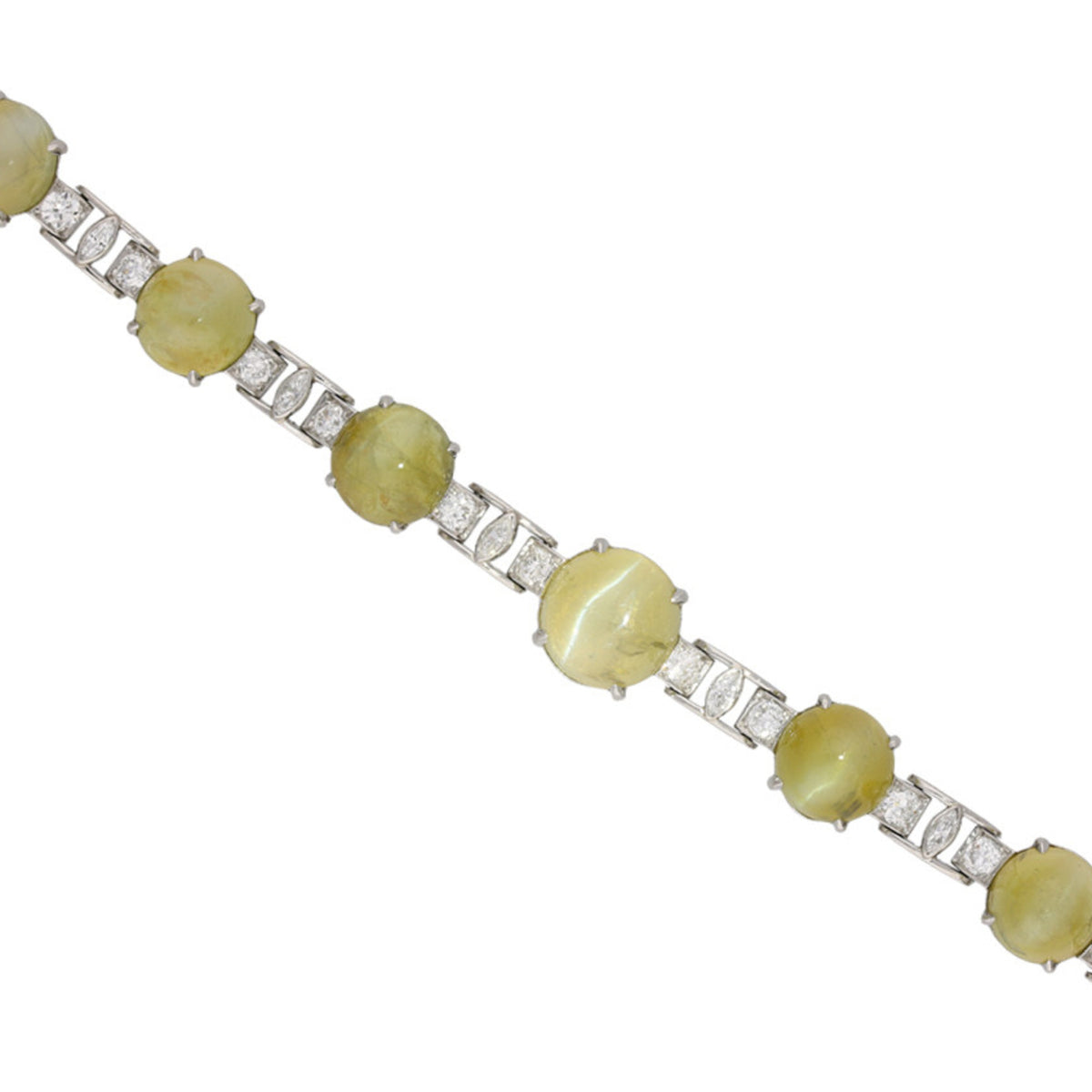 J.E. Caldwell 1930s Platinum Chrysoberyl Cat's Eye & Diamond Bracelet details