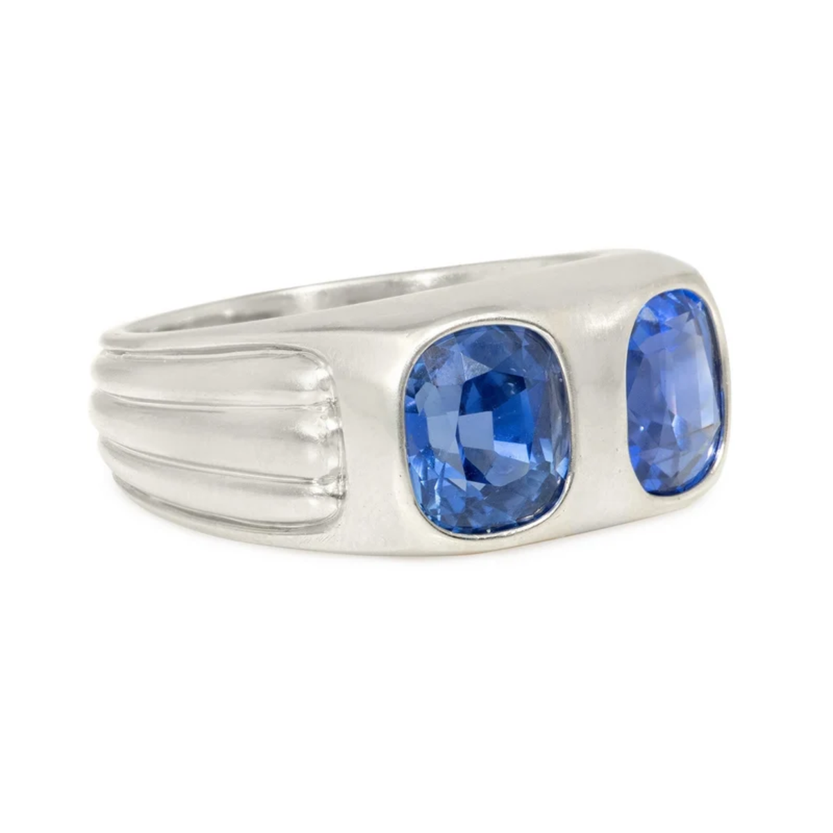 Retro Platinum Sapphire Ring side
