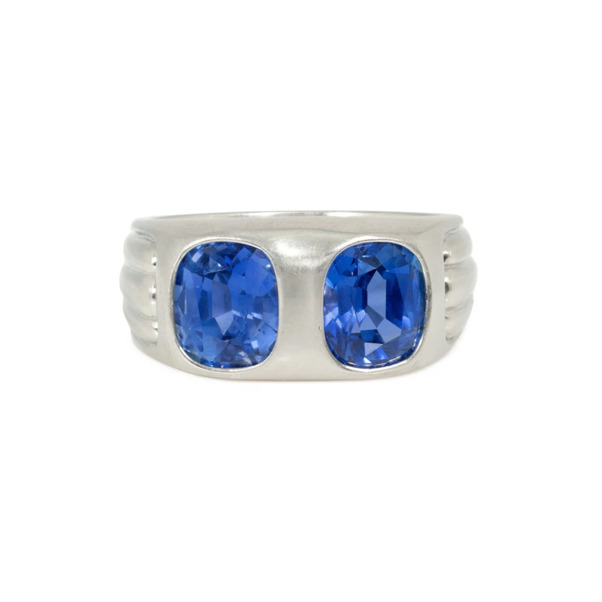 Retro Platinum Sapphire Ring front
