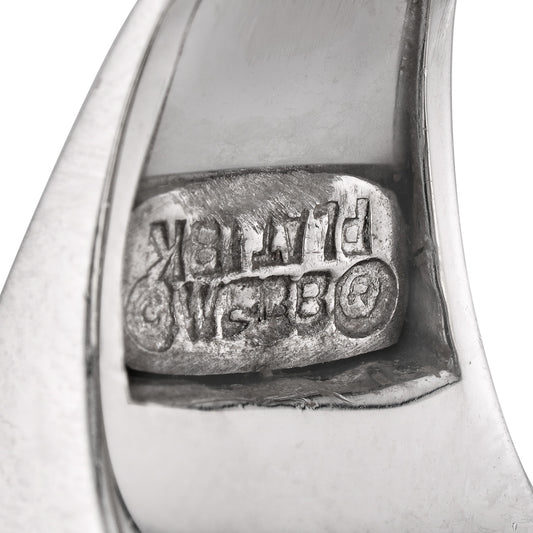 David Webb Post-1980s Platinum & 18KT White Gold Rock Crystal & Diamond Ring signature