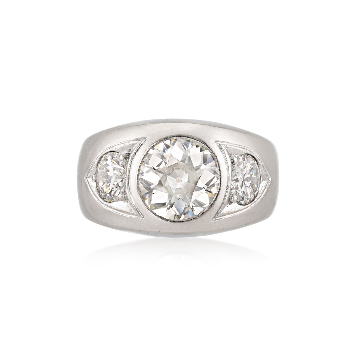 1980s 14KT White Gold Diamond Ring front
