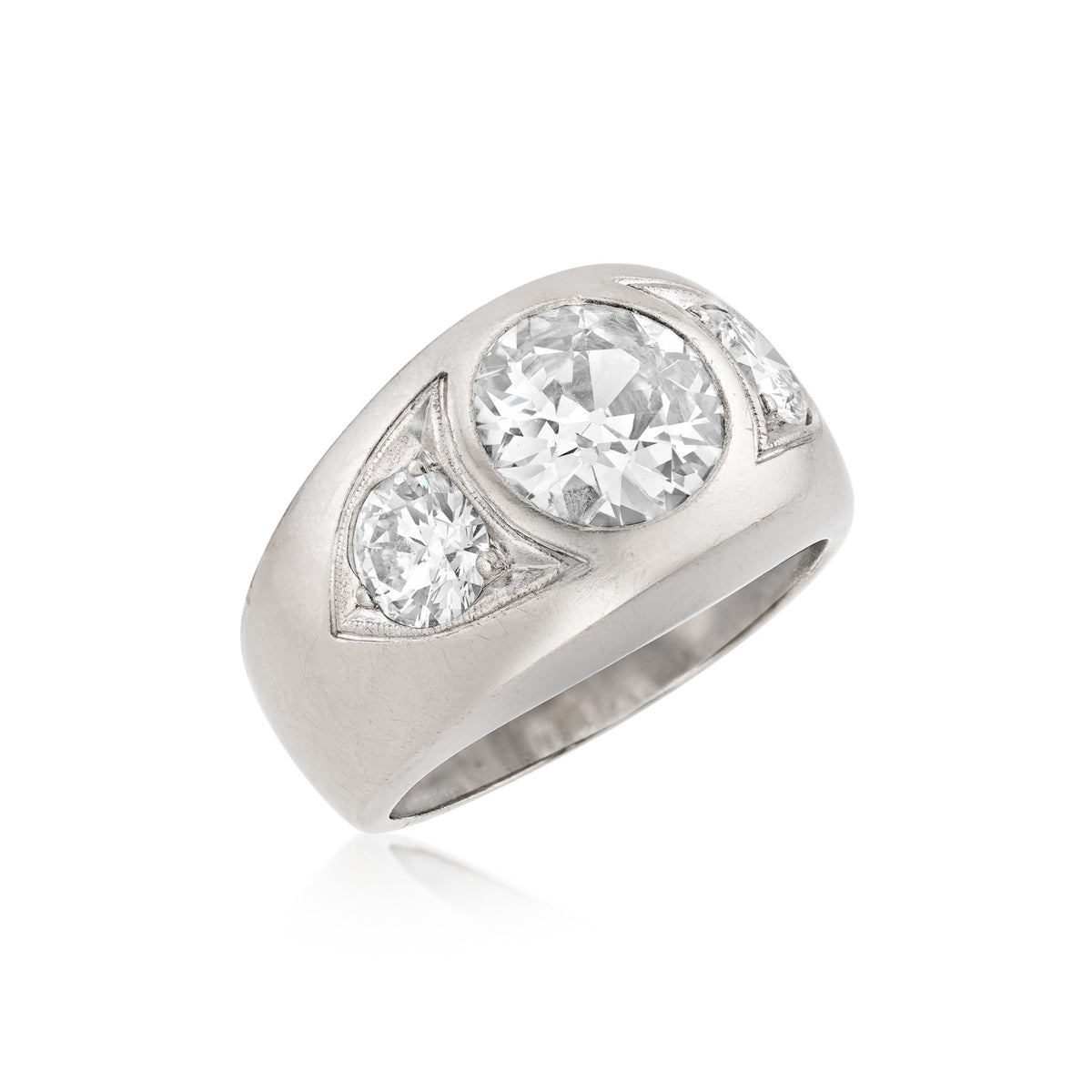 1980s 14KT White Gold Diamond Ring front
