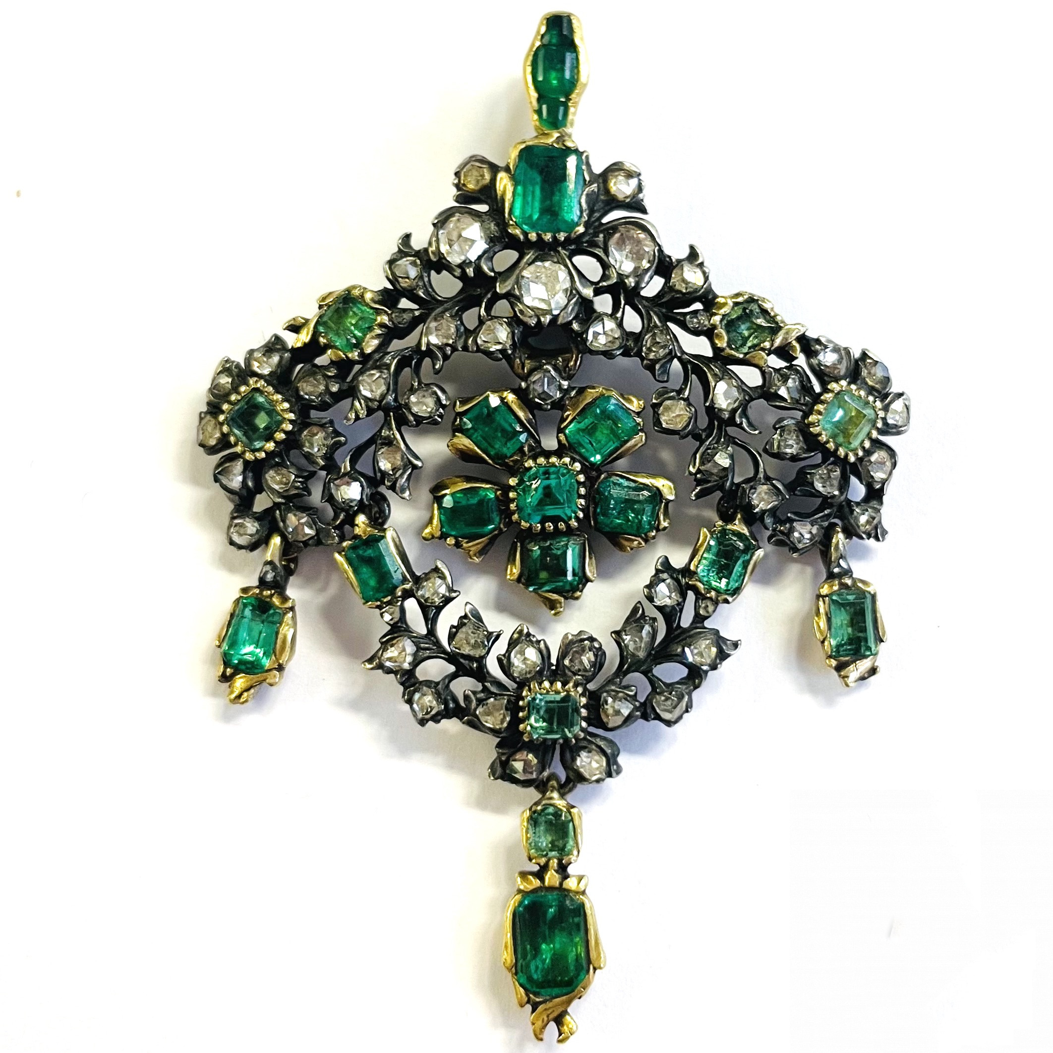 example of closed back setting (front of jewelry)